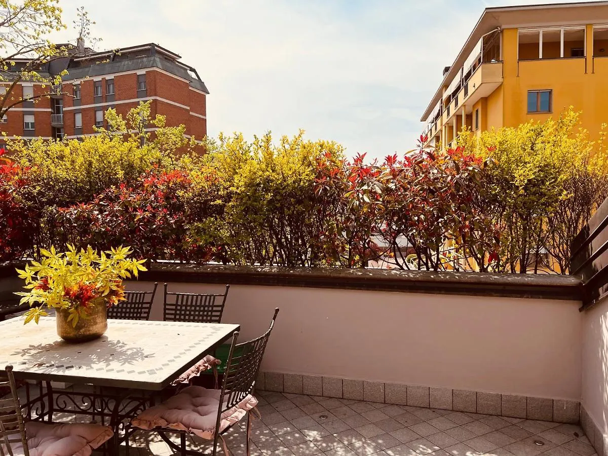 Apartment Appartamento Incantevole A Piacenza Italy